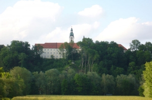 10 ehemaliges-kloster-und-rokokokirche-attel-bei-wasserburg-am-inn